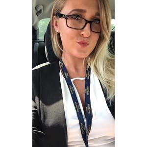 Meet your Posher, Lia